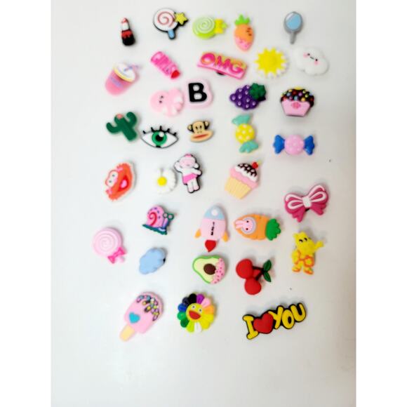 Huge lot of‎ shoe charms - Picture 3 of 3